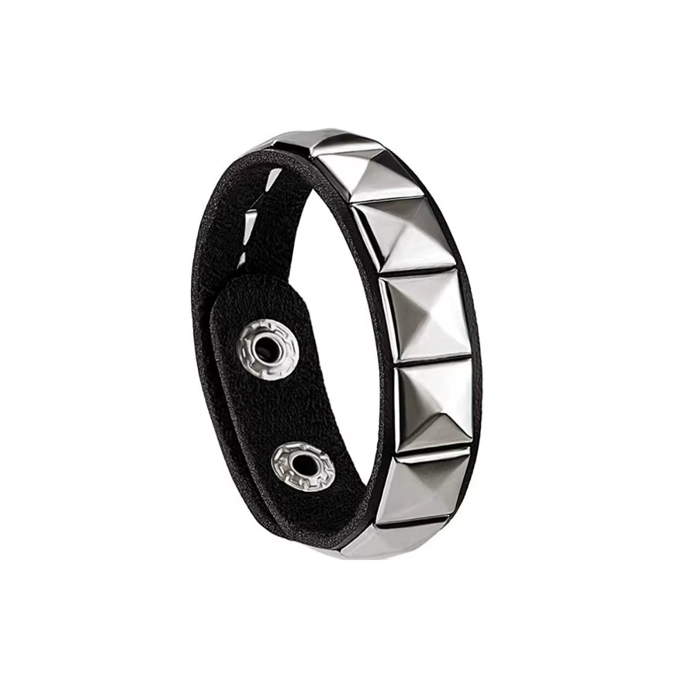 Nouveau Bracelet à ongles Punk Rivets Bracelet de Couple décontracté Hip-Hop fête gothique nouvel an