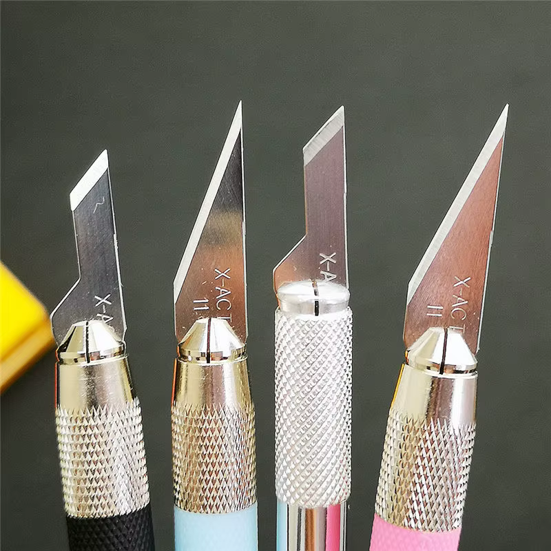 100 lames de couteau en métal antidérapantes gravées, couteaux de découpe, couteaux artisanaux pour
