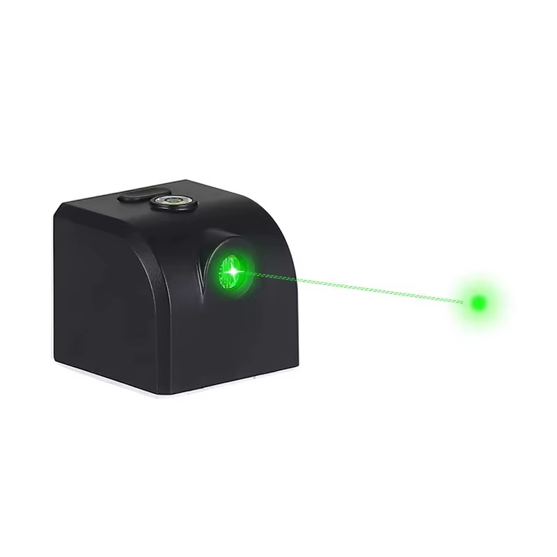Mini niveau Laser portatif de ligne verticale horizontale de croix de lumière verte avec le chargeme