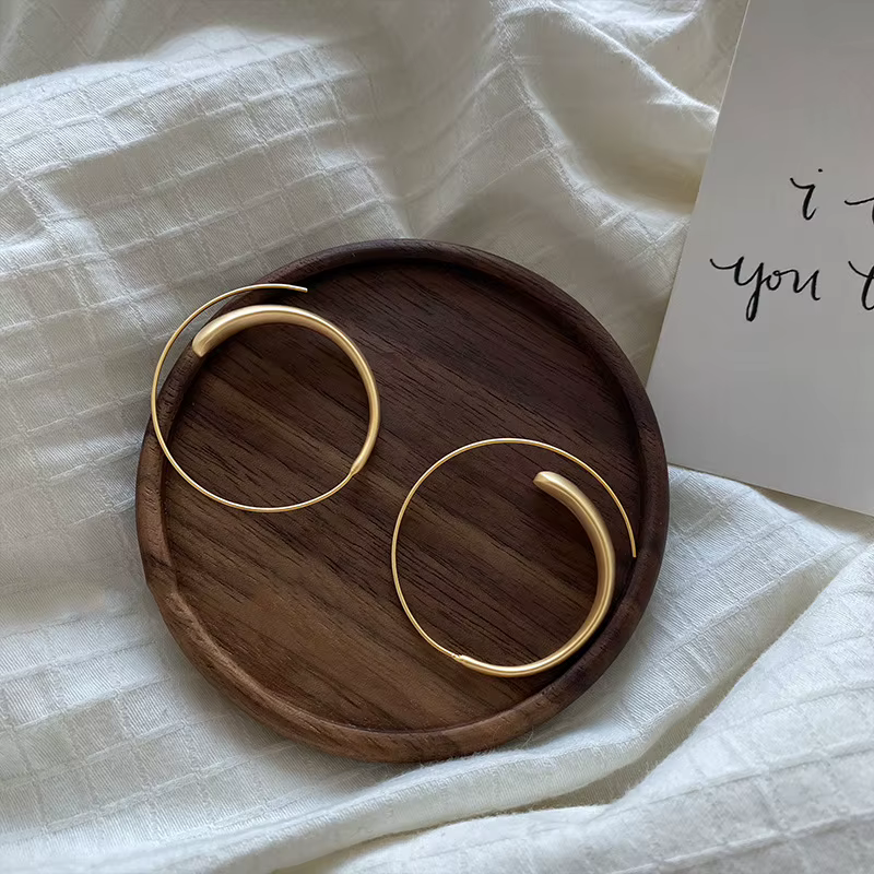 ANENJERY grand cercle boucles d'oreilles pour femmes rétro à la mode haut de gamme mat couleur or te