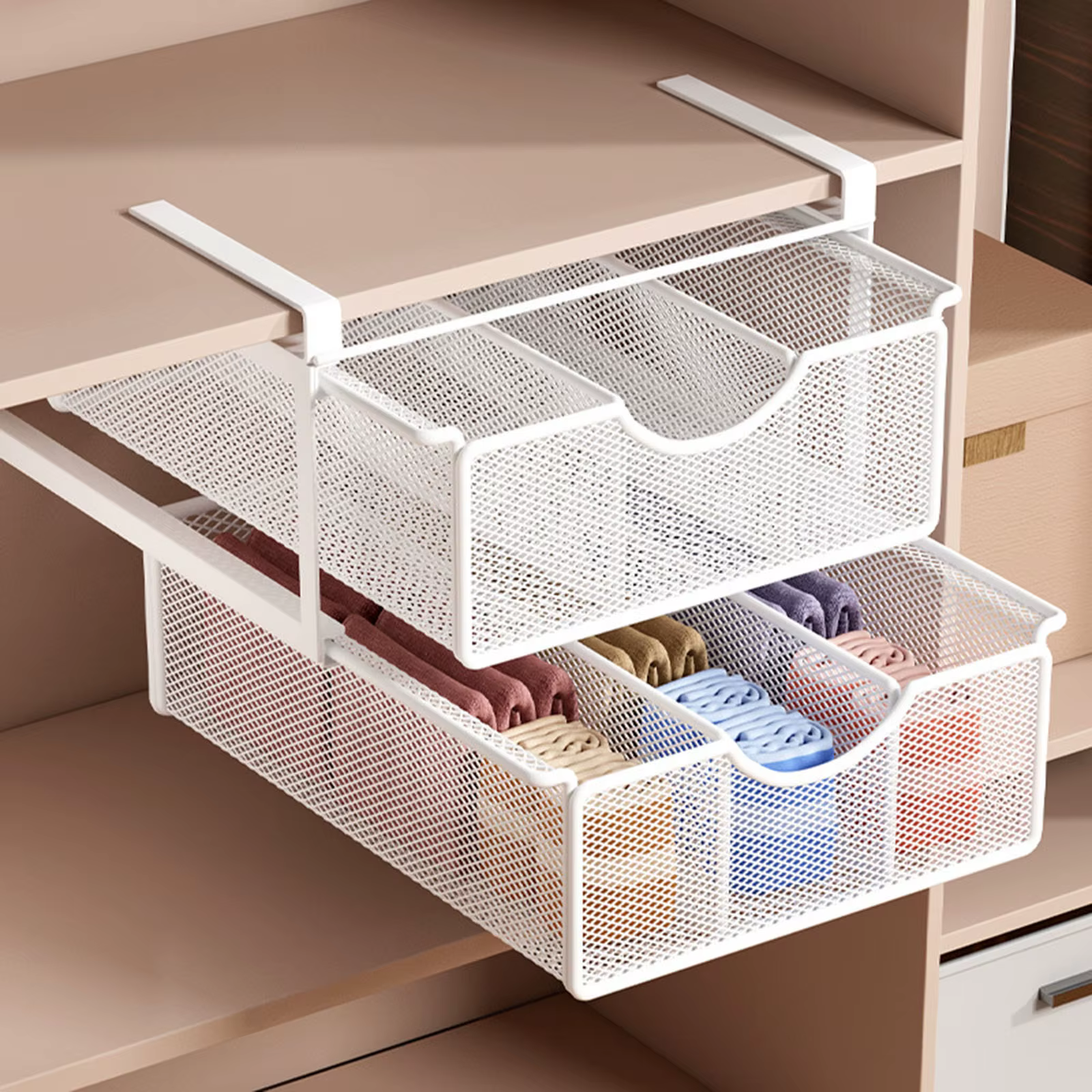 Panier de rangement sous étagère