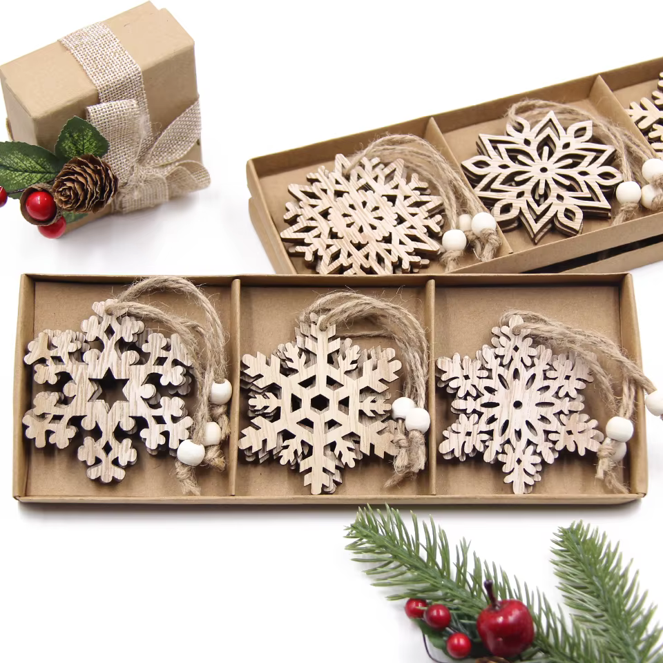 Flocon de neige creux en bois pour Noël
