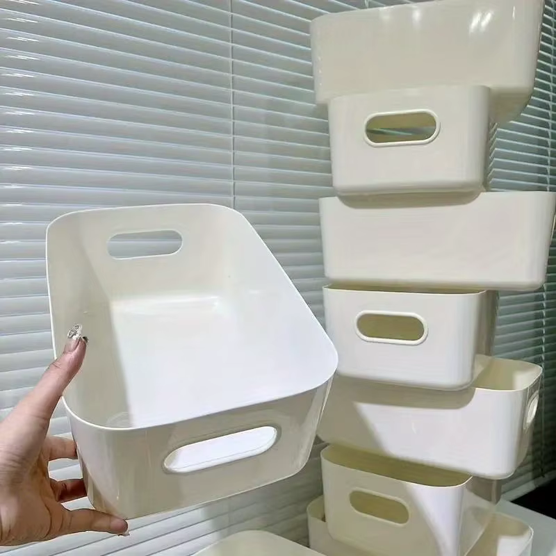 Bacs de rangement empilables en plastique