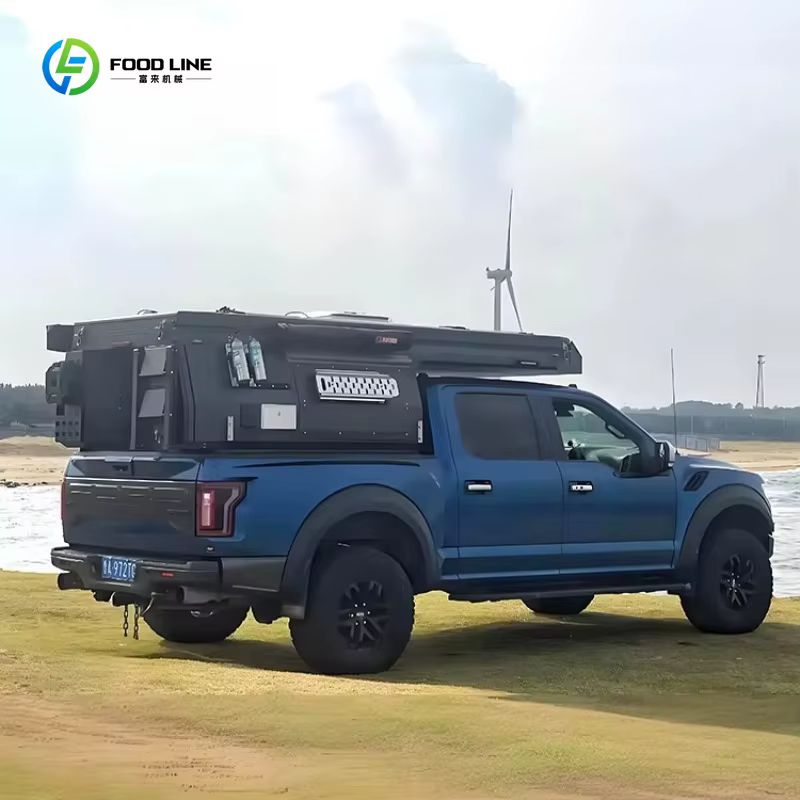 Camper de luxe sur mesure pour pick-up 4x4 tout-terrain