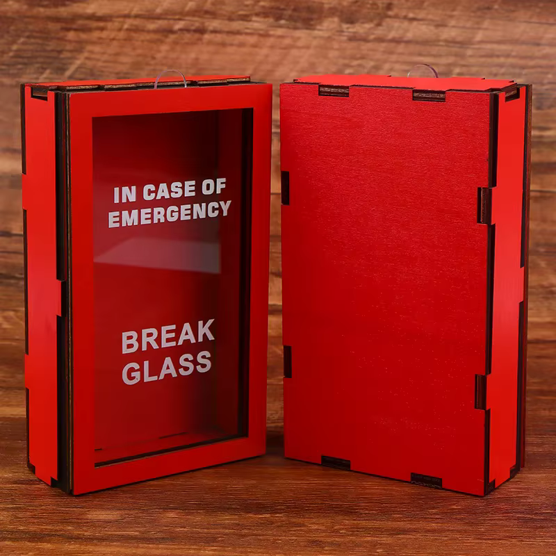 Boîte-cadeau d'urgence amusante avec marteau