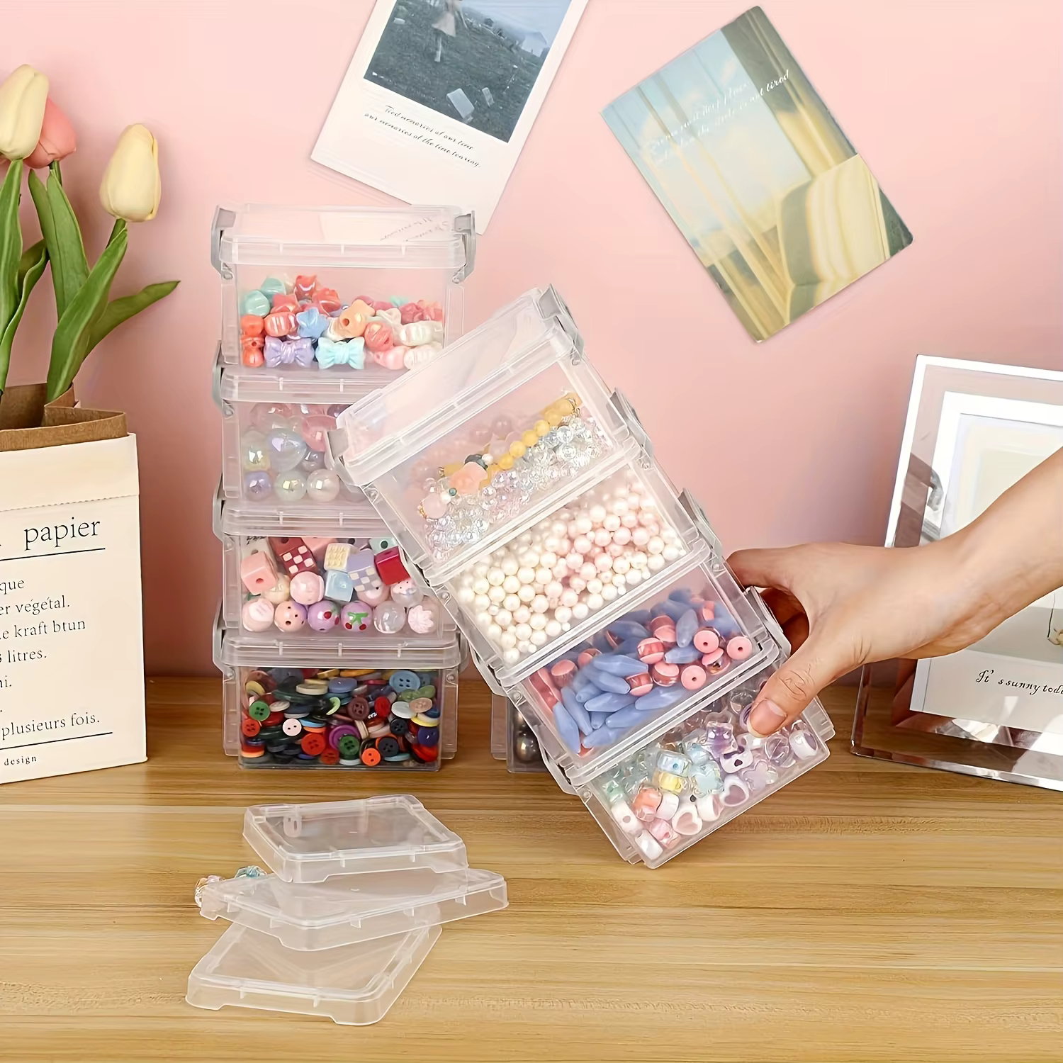 Boîte de rangement en plastique avec couvercle