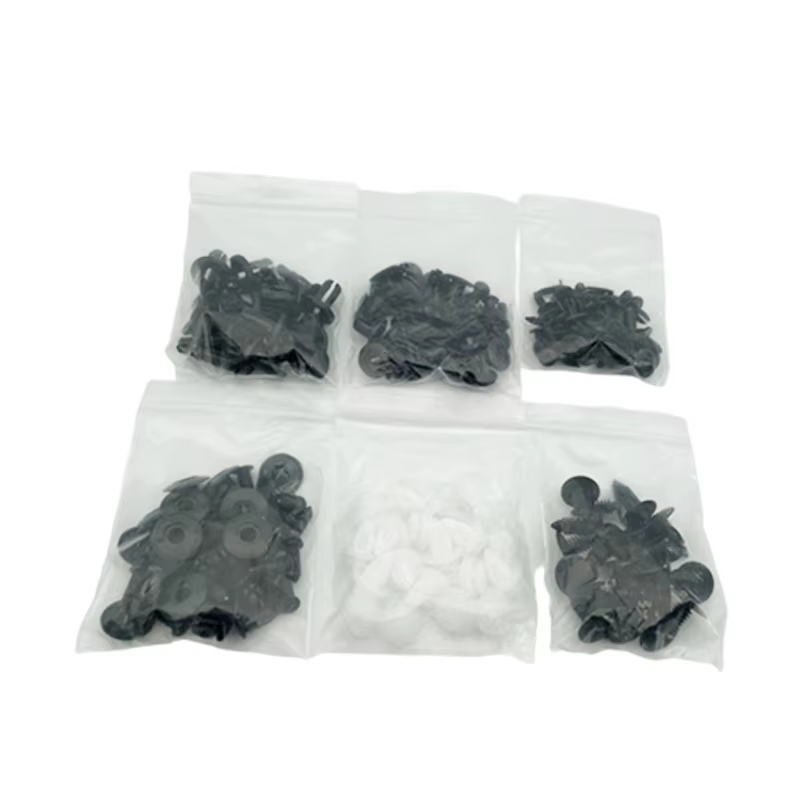 Kit de fixation automobile mixte pour carrosserie