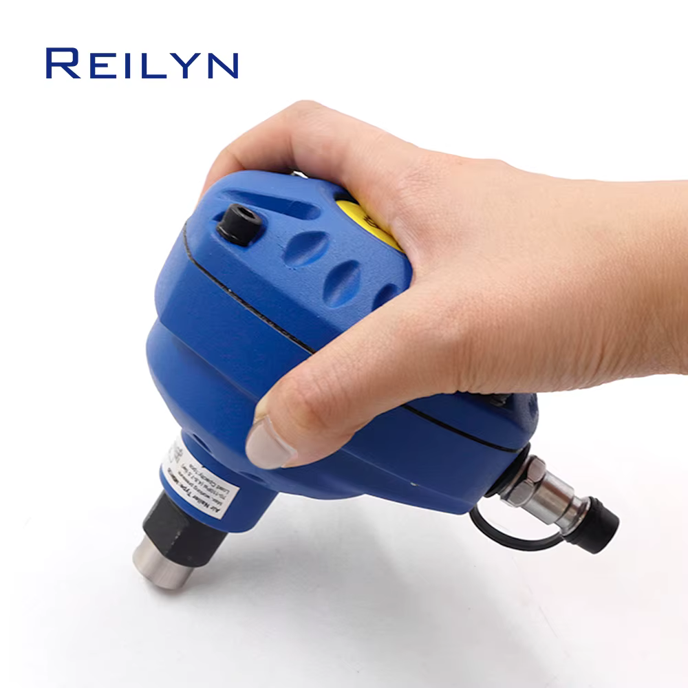 Cloueuse pneumatique Reilyn
