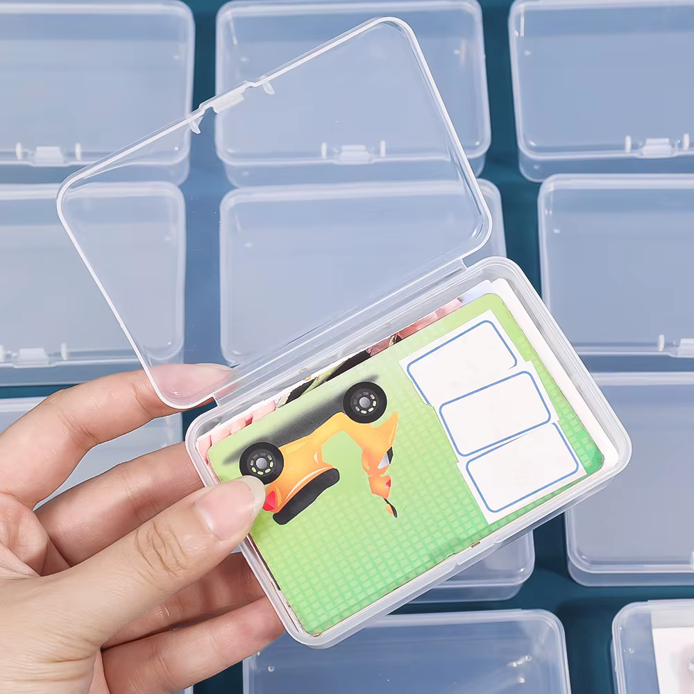 Boîtes en plastique transparentes