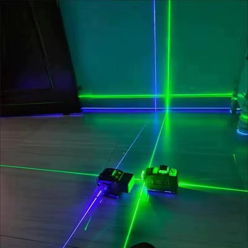 Niveau Laser 12/16 lignes 3/4D auto-nivelant 360 croix horizontale et verticale