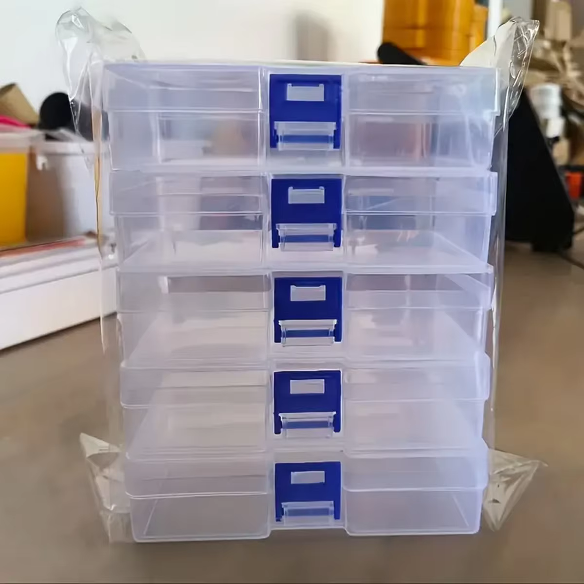 Boîte de rangement rectangulaire transparente verrouillable en plastique