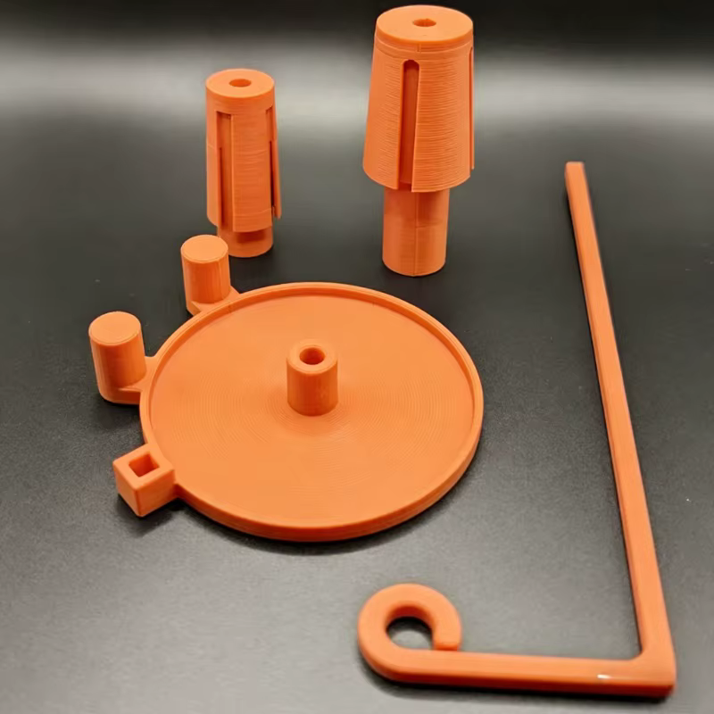 Support de fil pour machine à coudre
