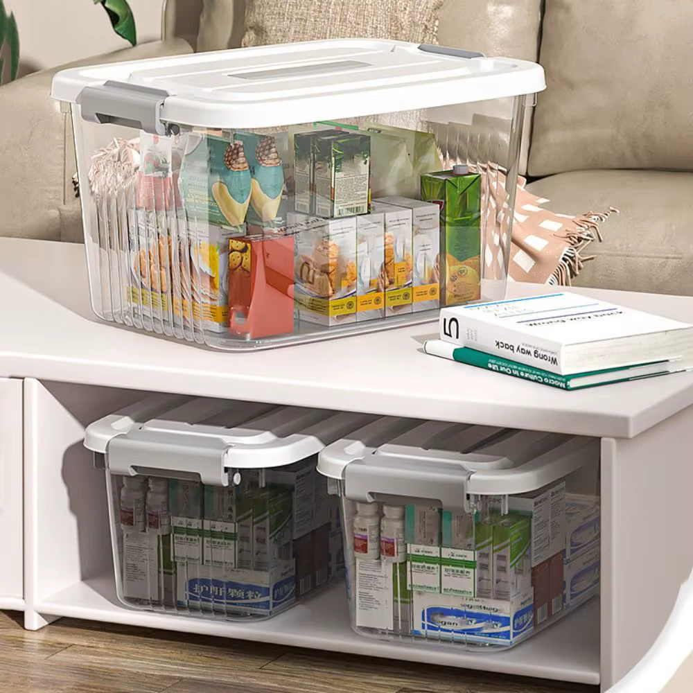 Boîte de rangement noire transparente pratique