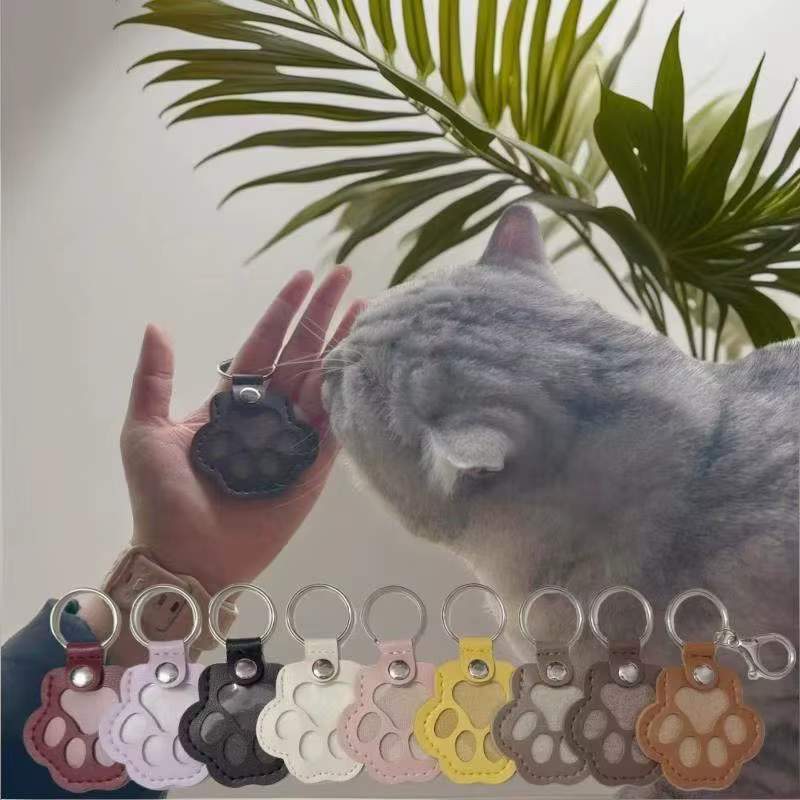 Porte-clés collecteur de poils de chien en cuir