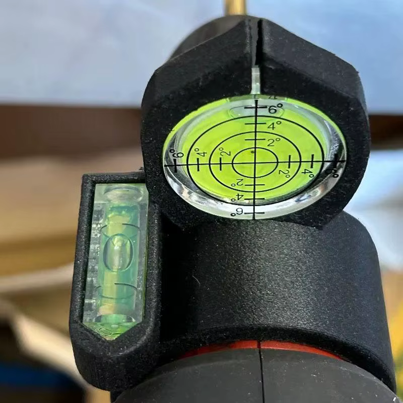 Outil de nivellement pour perceuse électrique