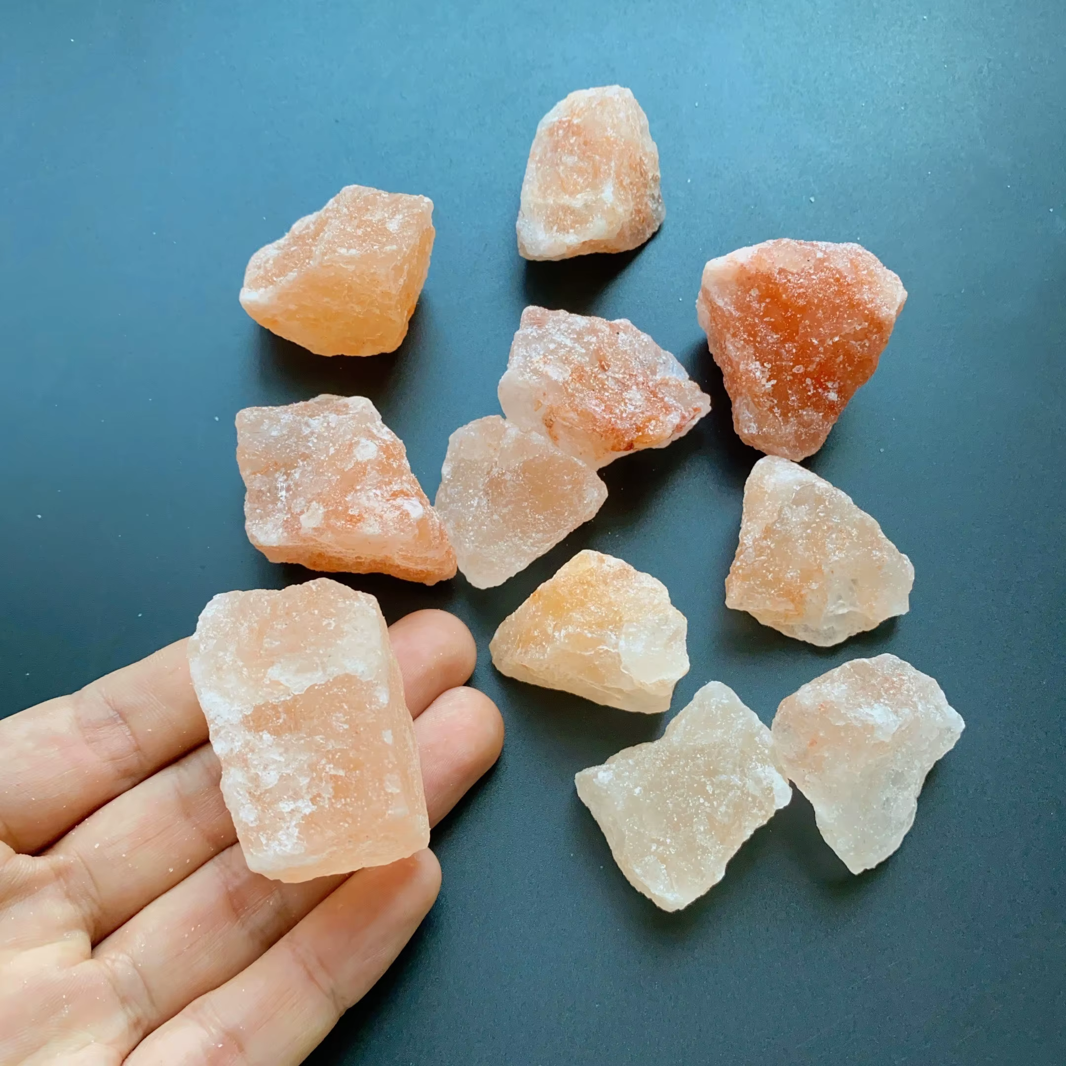 Pierre brute de sel de l'Himalaya, morceaux de sel de l'Himalaya, sel d'orange, sel souterrain minéral naturel