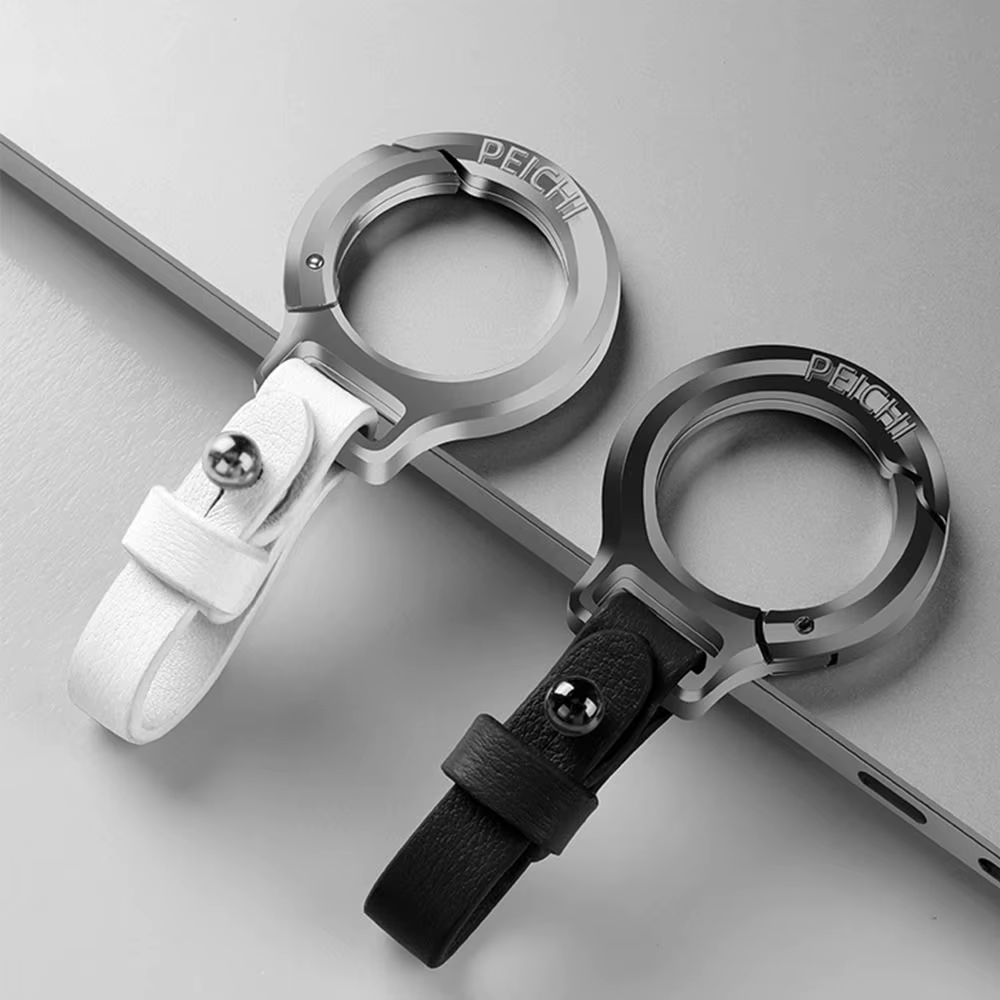 Nouveau porte-clés en cuir en alliage de zinc