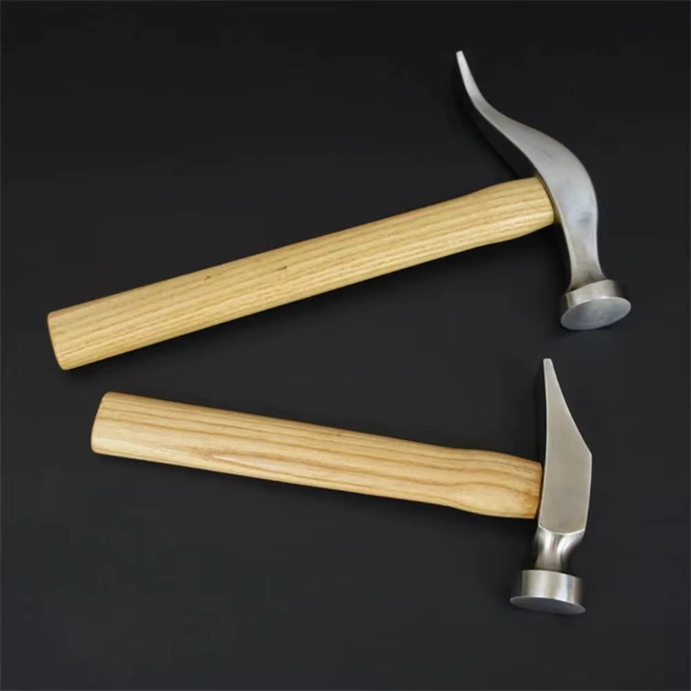 Marteau supérieur en cuir fait à la main avec manche en bois pour tarauder sur les points