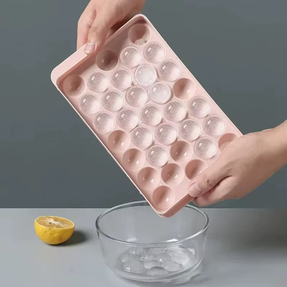 Boîte à glaçons créative avec pelle à glace