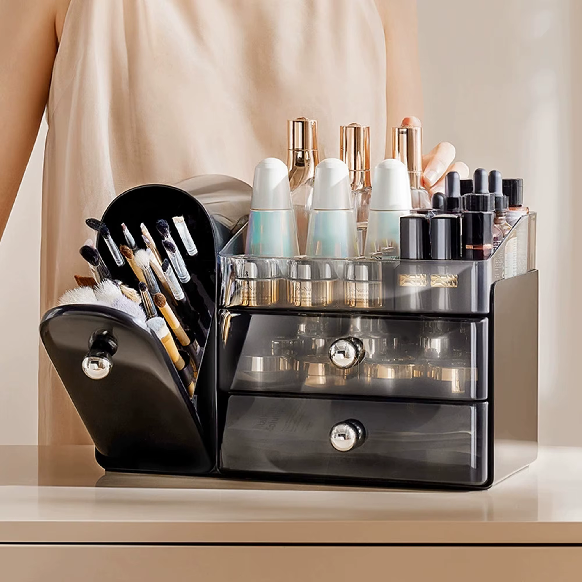 Boîte de rangement multifonctionnelle pour cosmétiques