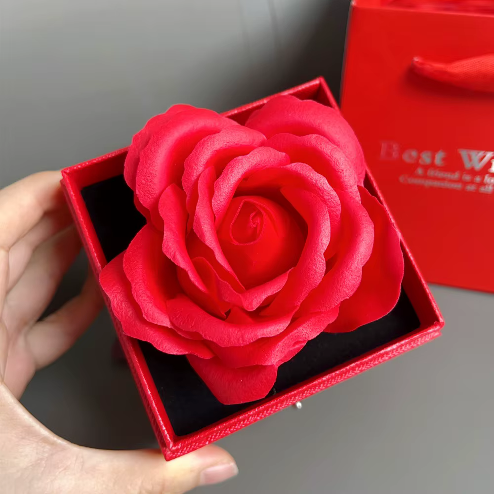 Boîte cadeau fleur rose pour femme