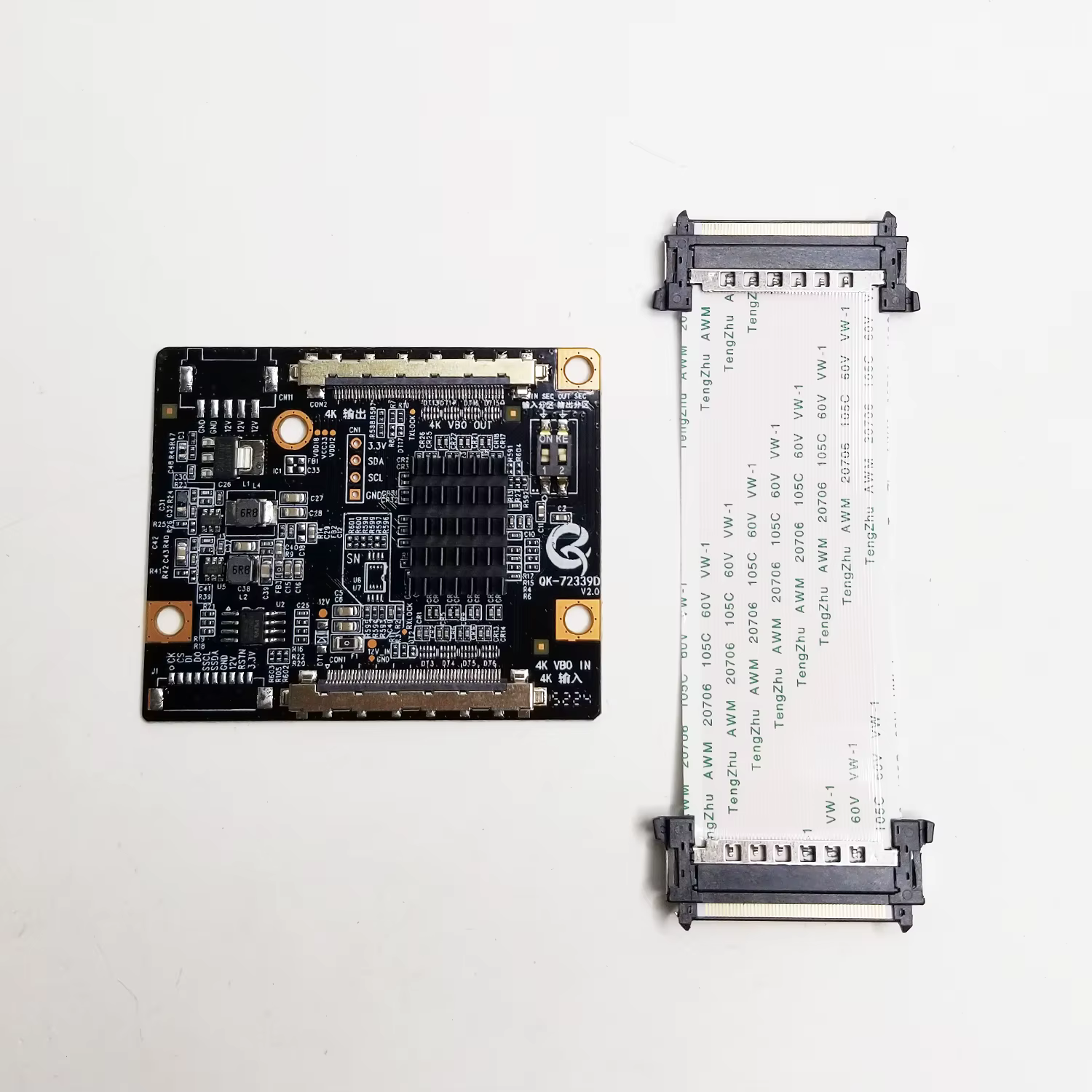 QK-72339D version améliorée V2.0 résout le problème de partition de l'écran LCD 4K Modification de la partition de la télévision LCD 4K