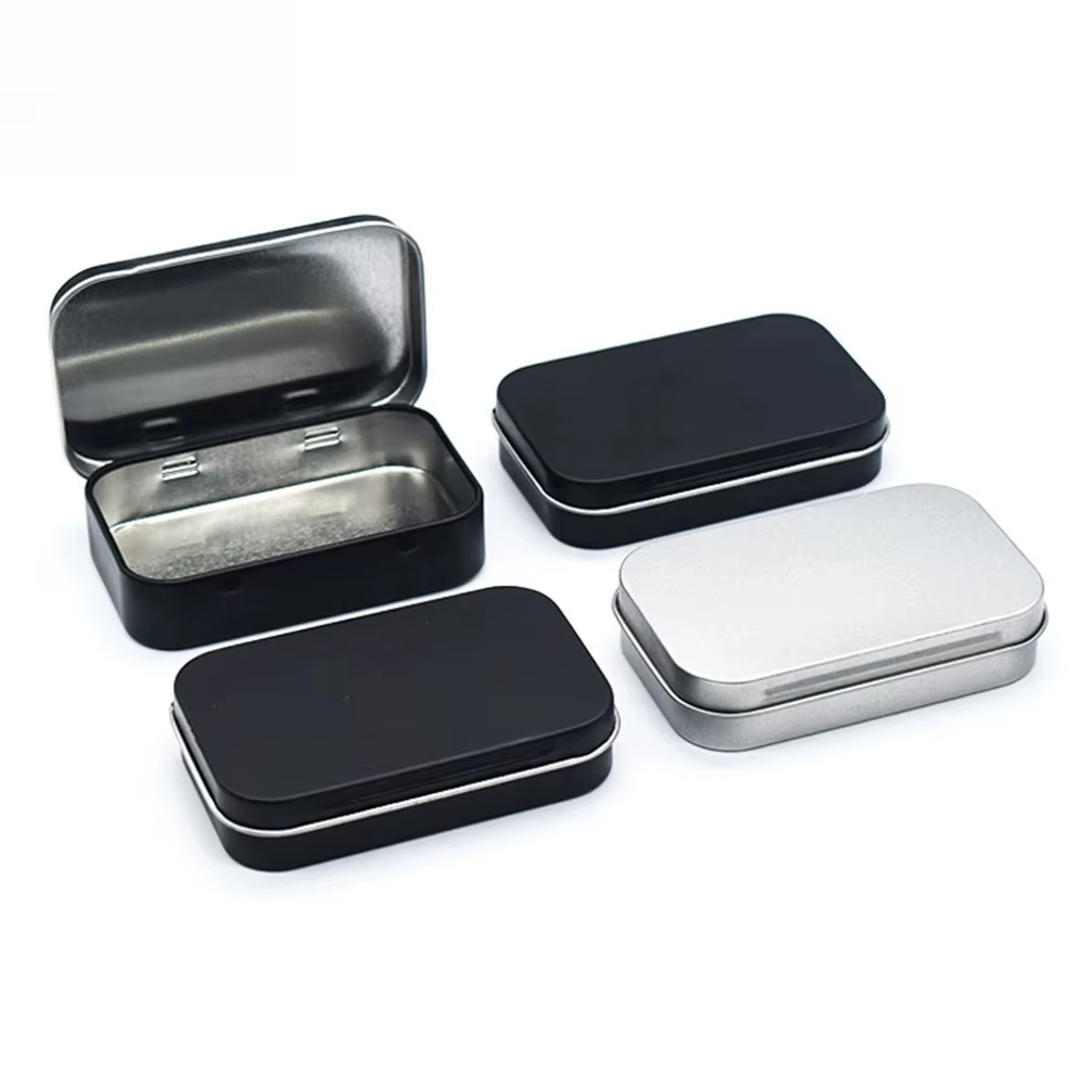 Mini boîte rectangulaire en métal vide