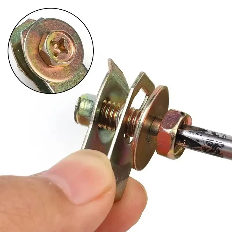 Fixations à vis autotaraudeuses