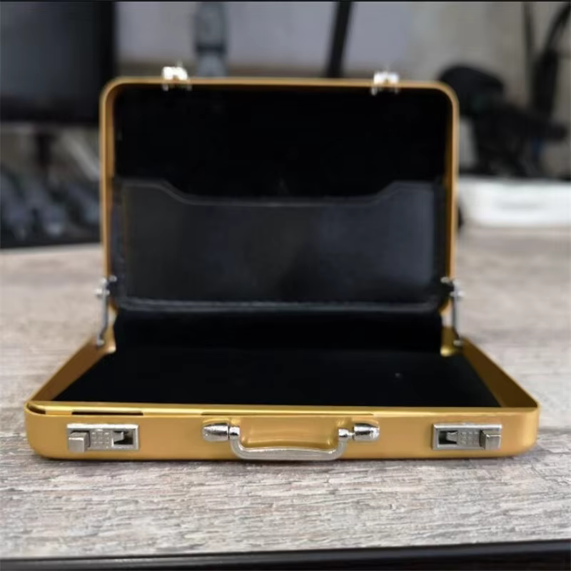 Boîte de rangement en aluminium