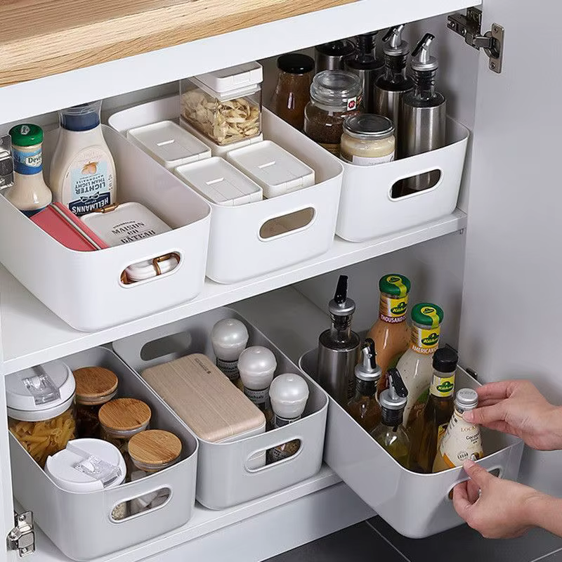 Panier de rangement, articles divers de bureau domestique