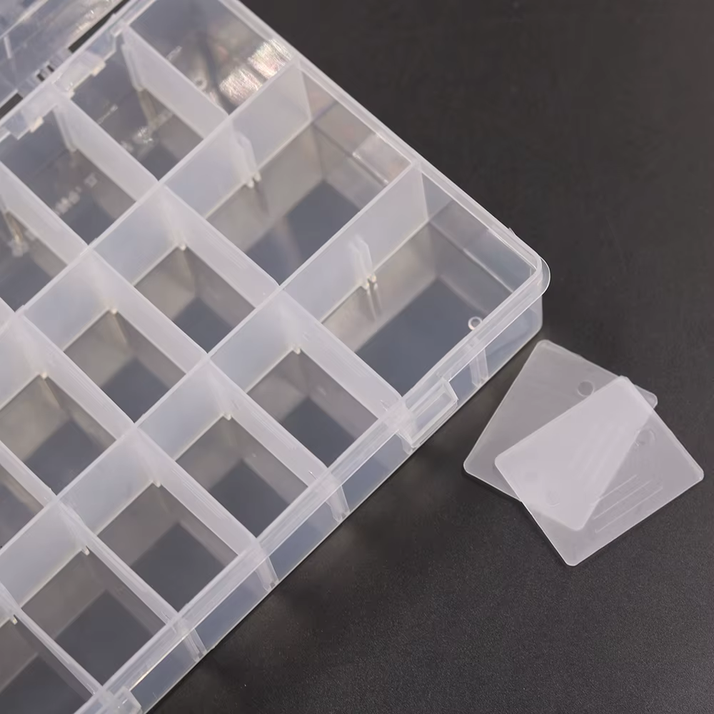 Boîte de rangement de fil à broder en plastique Transparent à 24 grilles