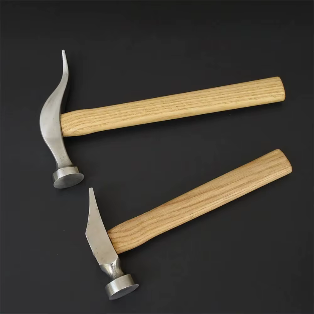 Marteau supérieur en cuir fait à la main avec manche en bois pour tarauder sur les points