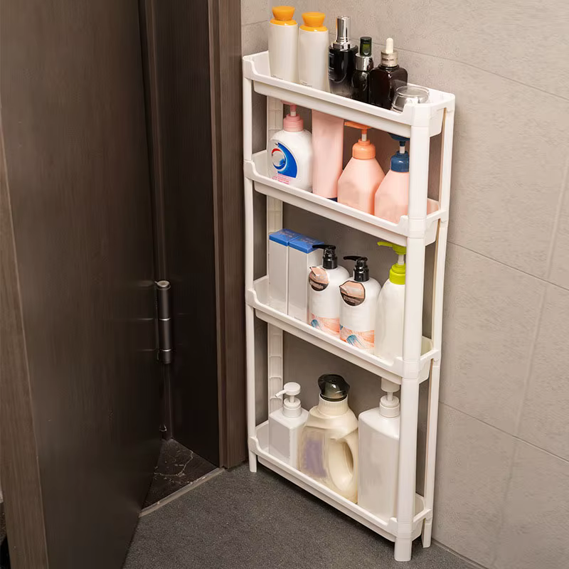 Armoire de rangement derrière la porte