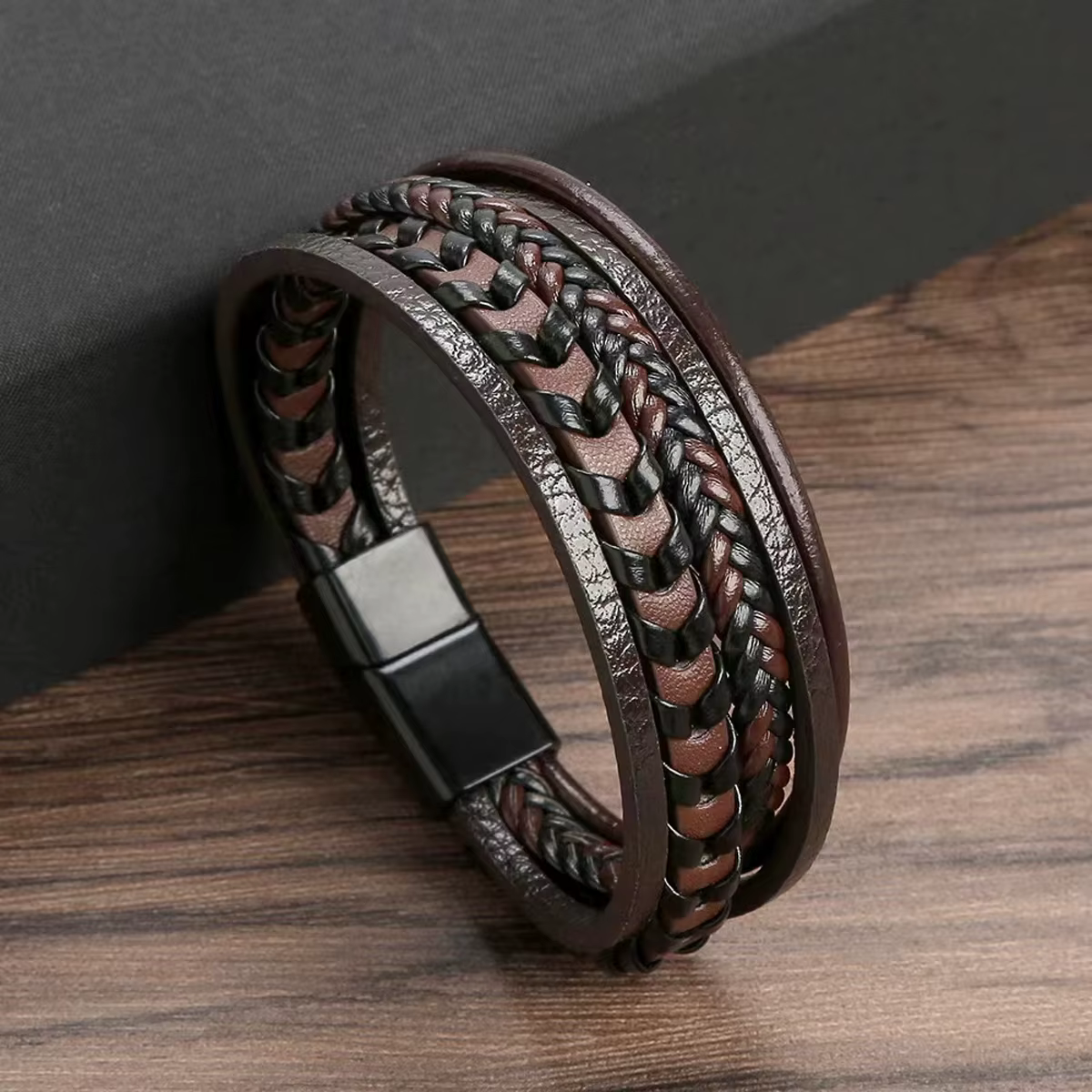 Bracelet tressé en corde de cuir Vintage multicouche pour hommes, accessoires de mode, en alliage, boucle magnétique, 1 pièce