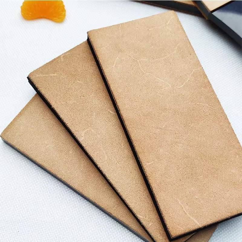Sangle d'affûtage en cuir avec manche en bois fait à la main pour couteaux de rasoir-outil