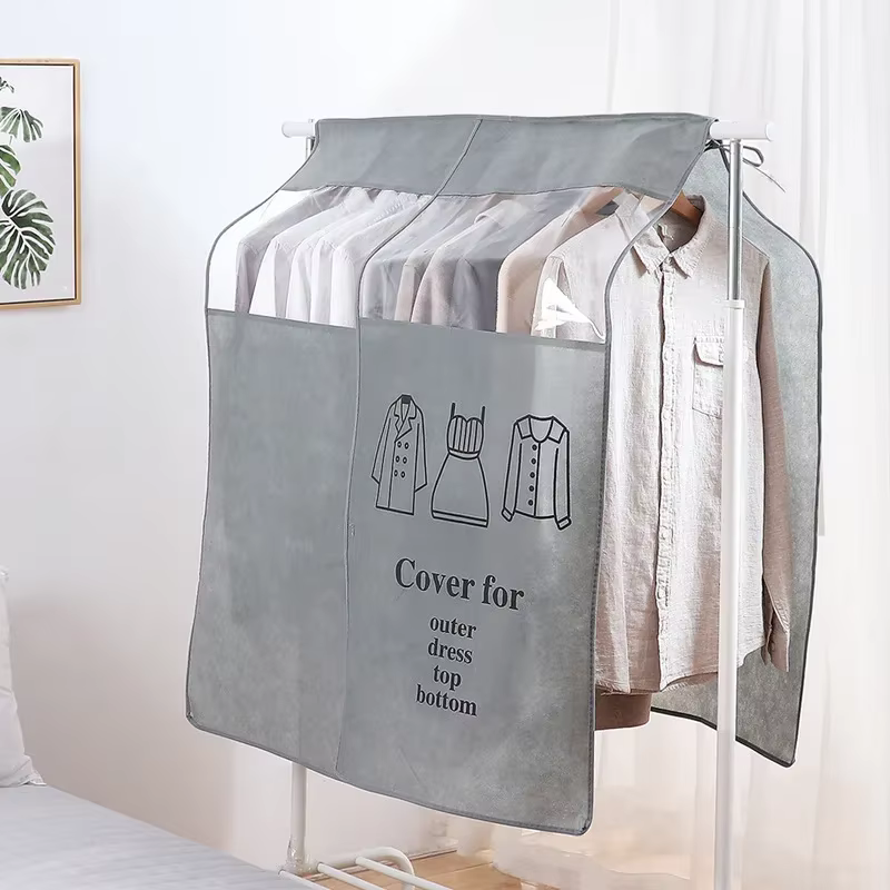 Juste anti-poussière pour vêtements