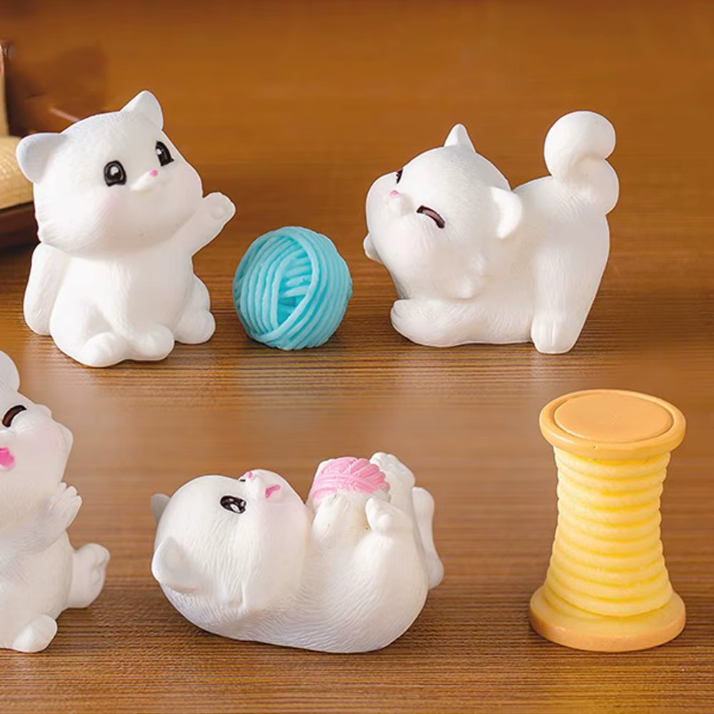 Figurines d'animaux Mini chat mignon