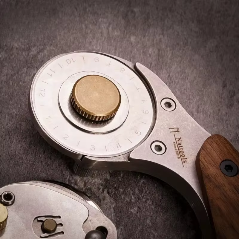 Outil de découpe de cuir à rouleau entièrement métallique