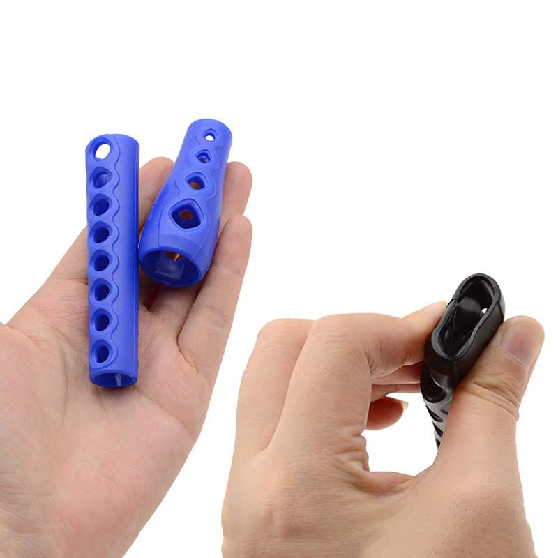 Housse de protection pour tuyau de plongée en PVC
