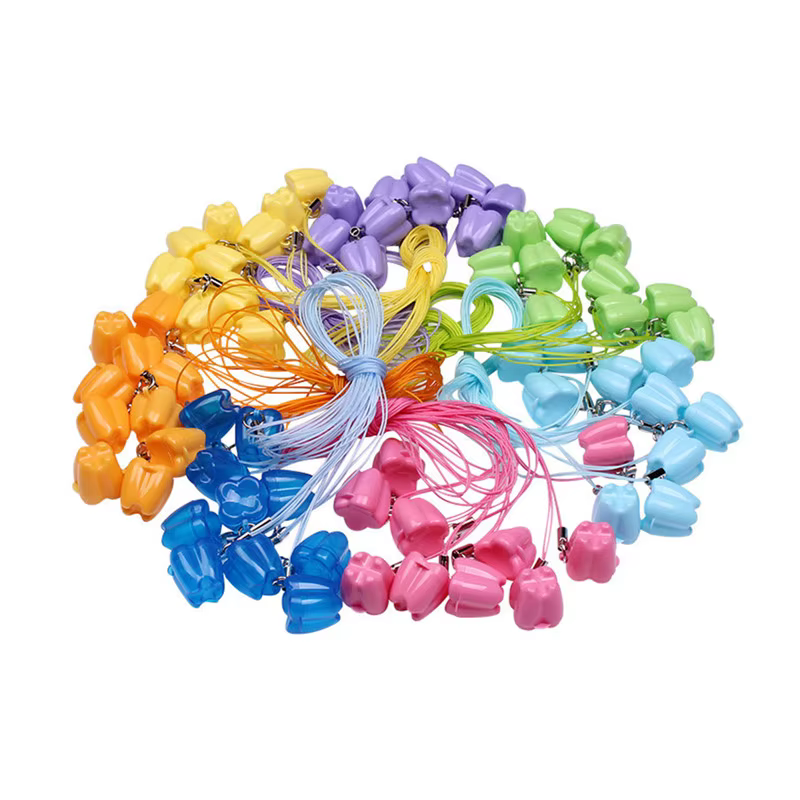 Boîte à dents en forme de dent pour bébé, boîtes de rangement de dents de lait pour enfants, conteneur d'évaluation de dents à feuilles caduques pour enfants, boîte-cadeau pour nouveau-né, 50 pièces