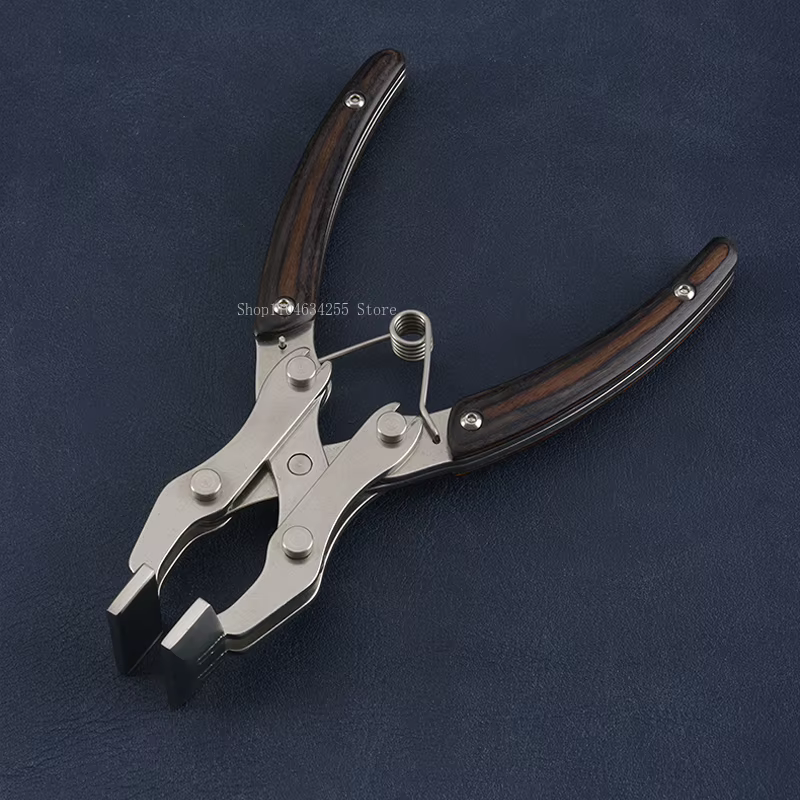 Pince d'extrusion à bouche plate