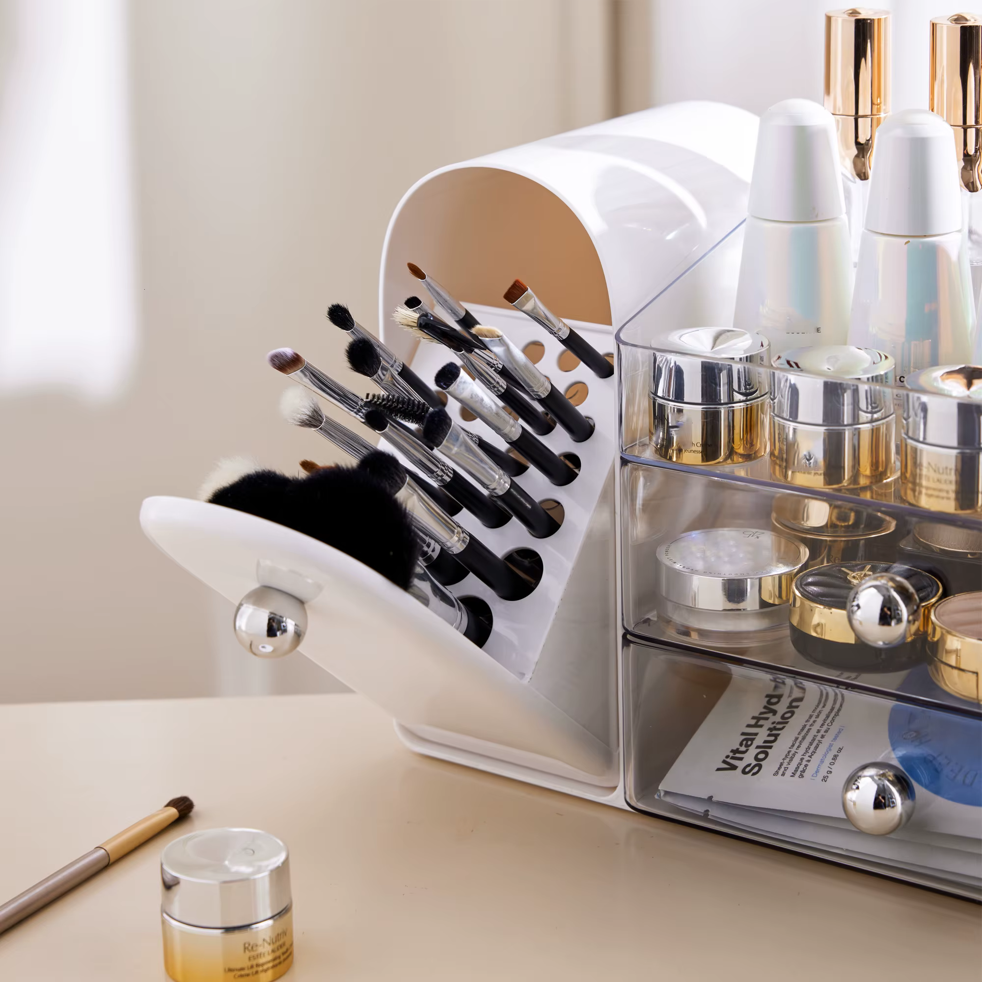 Boîte de rangement multifonctionnelle pour cosmétiques