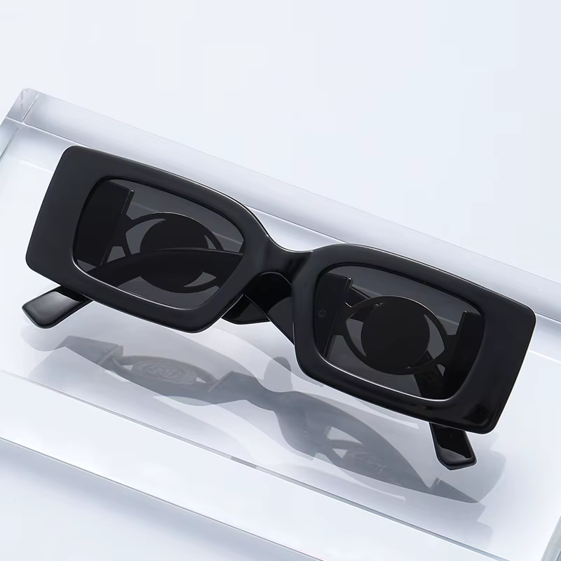 Lunettes de soleil carrées à petite monture pour femmes