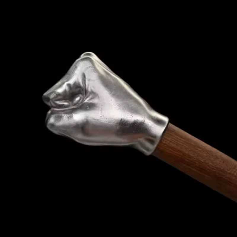 Marteau de poing, marteau d'ornement artisanal avec manche en bois