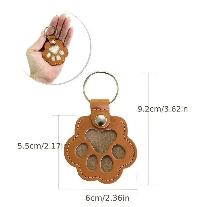 Porte-clés collecteur de poils de chien en cuir