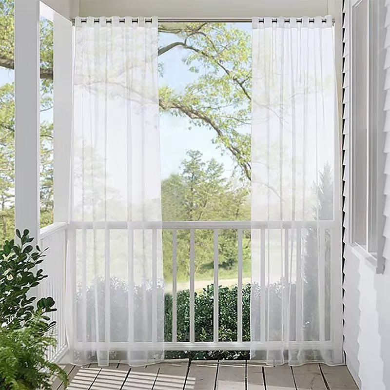 Voilages imperméables pour patio