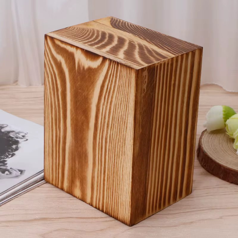 Boîte en bois fait à la main avec couvercle