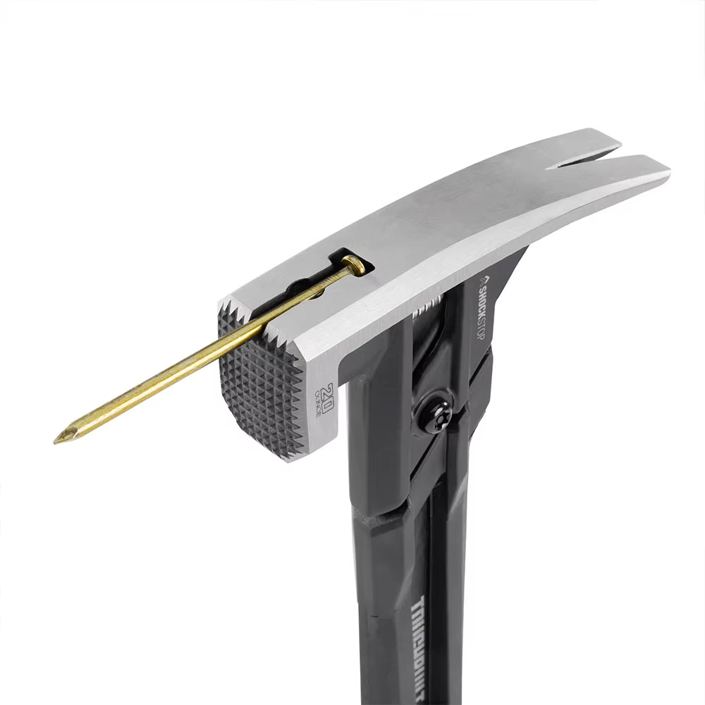 Marteau de charpentier TOUGHBUILT ShockStop 20oz en acier avec face fraisée