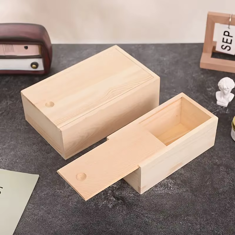 Boîte de rangement en bois avec couvercle coulissant en pin