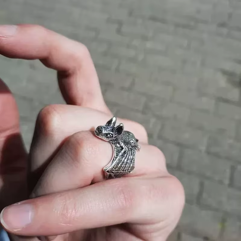 Bague chauve-souris noire rétro pour homme